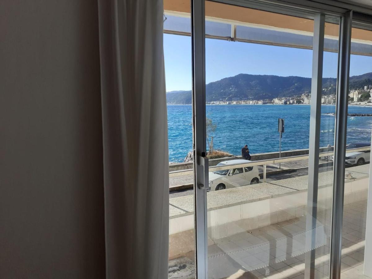 Cadorna Fronte Mare Alassio Exterior foto